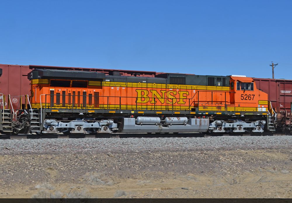 Looks like BNSF 5267 has been to the shop recently as well as getting a bath